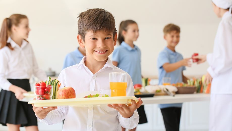 Caprarola, iscrizione servizio di refezione scolastica