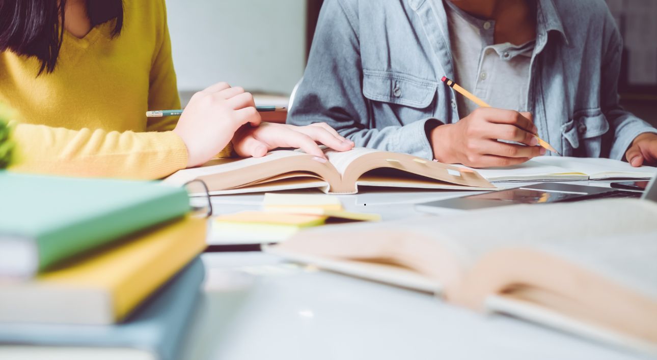 Borse di studio per studenti delle scuole secondarie di II grado e percorsi IeFP - A.S. 20242025